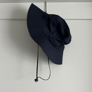 MUJI sun hat adjustable navy blue with strap